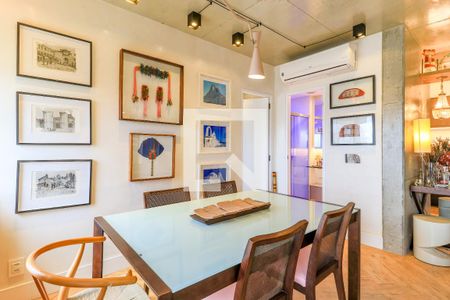 Apartamento à venda com 74m², 1 quarto e 1 vagaSala