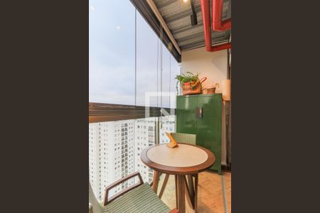 Apartamento à venda com 74m², 1 quarto e 1 vagaVaranda