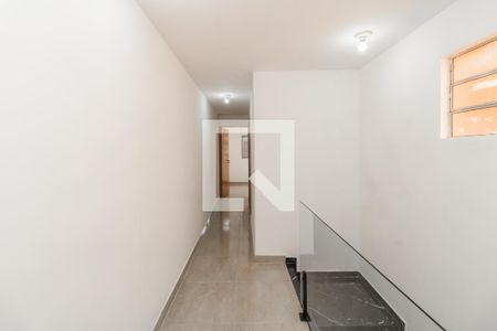 Casa à venda com 133m², 2 quartos e 2 vagas Casa à venda com 133m², 2 quartos e 2 vagasCorredor