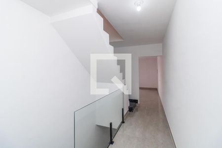 Casa à venda com 133m², 2 quartos e 2 vagas Casa à venda com 133m², 2 quartos e 2 vagasCorredor