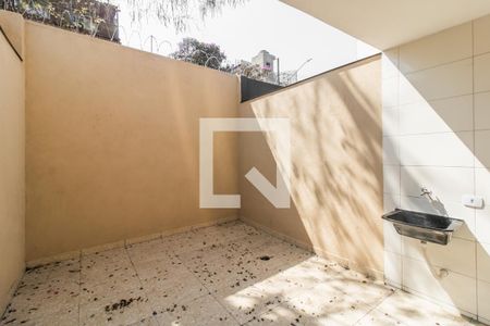 Casa à venda com 133m², 2 quartos e 2 vagas Casa à venda com 133m², 2 quartos e 2 vagasÁrea de Serviço