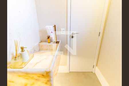 Apartamento à venda com 230m², 4 quartos e 3 vagas Apartamento à venda com 230m², 4 quartos e 3 vagasLavabo 1