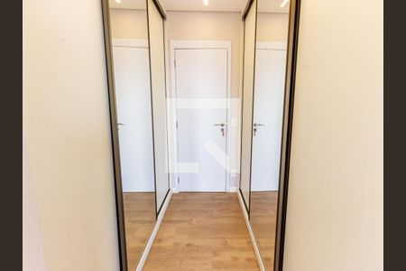 Apartamento à venda com 230m², 4 quartos e 3 vagas Apartamento à venda com 230m², 4 quartos e 3 vagasSuíte 3 - Closet