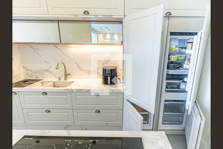 Apartamento à venda com 230m², 4 quartos e 3 vagas Apartamento à venda com 230m², 4 quartos e 3 vagasCozinha