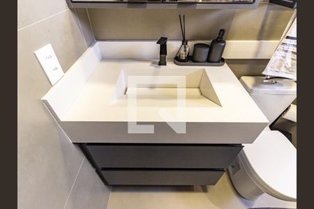 Apartamento à venda com 230m², 4 quartos e 3 vagas Apartamento à venda com 230m², 4 quartos e 3 vagasBanheiro da Suíte 1