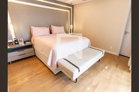 Apartamento à venda com 230m², 4 quartos e 3 vagas Apartamento à venda com 230m², 4 quartos e 3 vagasSuíte 4