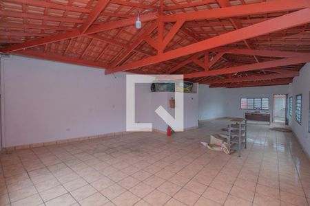Casa à venda com 210m², 2 quartos e sem vagaSalão de Festas