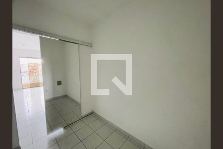 Closet Suíte de casa à venda com 4 quartos, 172m² em Jardim Santa Cecilia, Guarulhos
