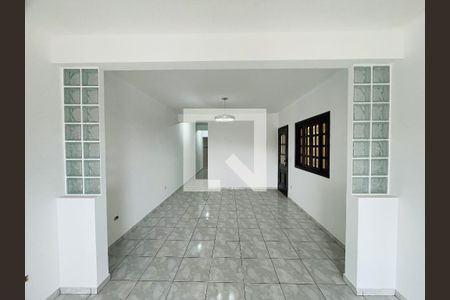 Sala de casa à venda com 3 quartos, 126m² em Jardim Santa Cecilia, Guarulhos