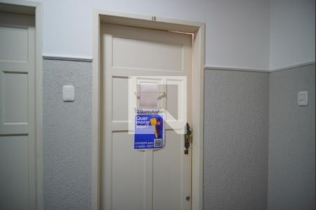 Apartamento para alugar com 87m², 2 quartos e sem vagaAdesivo na Porta