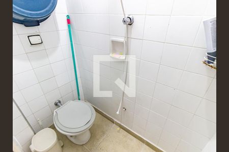 Apartamento à venda com 89m², 2 quartos e sem vaga Apartamento à venda com 89m², 2 quartos e sem vagaBanheiro de serviço