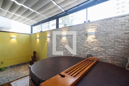 Apartamento à venda com 200m², 3 quartos e 3 vagasSuíte 1 Espaço Garden - Área Privativa Ofurô