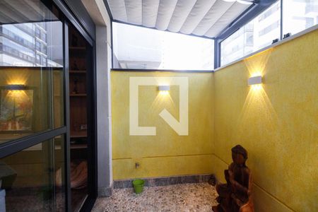 Apartamento à venda com 200m², 3 quartos e 3 vagasSuíte 1 Espaço Garden - Área Privativa Ofurô