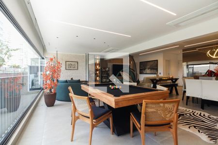 Apartamento à venda com 200m², 3 quartos e 3 vagasVaranda Gourmet