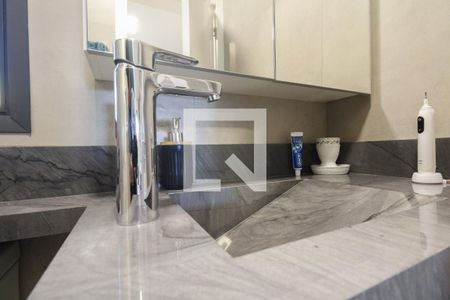 Apartamento à venda com 200m², 3 quartos e 3 vagasBanheiros Suíte 1