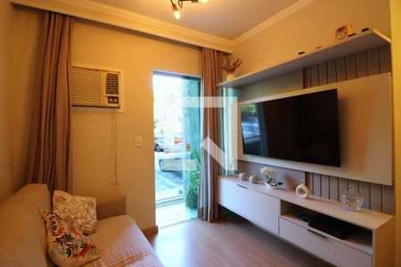 Sala de apartamento à venda com 2 quartos, 48m² em Jacarepaguá, Rio de Janeiro