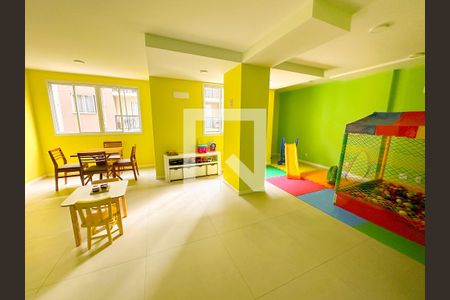 Apartamento para alugar com 56m², 2 quartos e 1 vagaÁrea comum - Playground