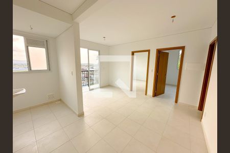 Sala de apartamento para alugar com 2 quartos, 56m² em Vargem do Bom Jesus, Florianópolis