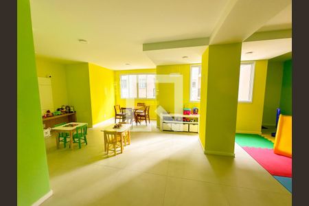 Apartamento para alugar com 56m², 2 quartos e 1 vagaÁrea comum - Playground