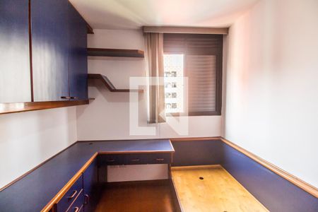 Apartamento para alugar com 77m², 3 quartos e 2 vagasQuarto 2