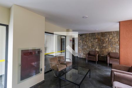 Apartamento para alugar com 77m², 3 quartos e 2 vagasHall social