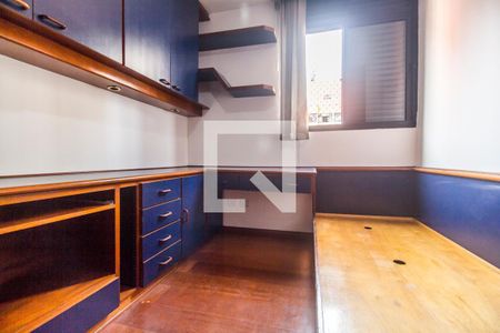 Apartamento para alugar com 77m², 3 quartos e 2 vagasQuarto 2