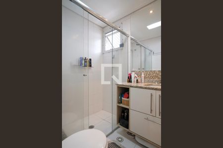 Apartamento à venda com 70m², 2 quartos e 2 vagasBanheiro da suíte