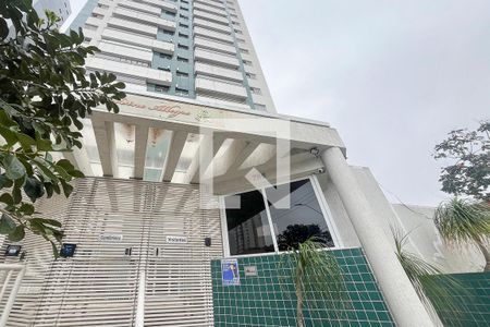 Apartamento à venda com 70m², 2 quartos e 2 vagasFachada + plaquinha