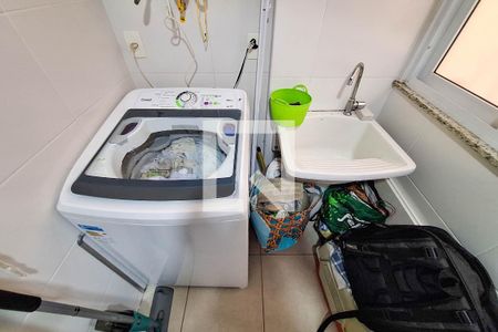 Apartamento à venda com 61m², 2 quartos e 1 vagaÁrea de Serviço