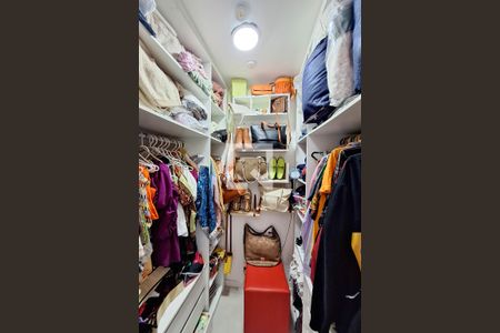 Apartamento à venda com 61m², 2 quartos e 1 vagaCloset da suíte