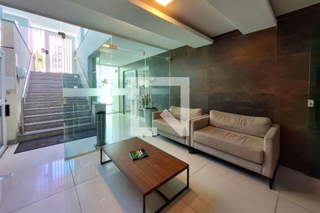 Apartamento à venda com 61m², 2 quartos e 1 vagaFachada e portaria