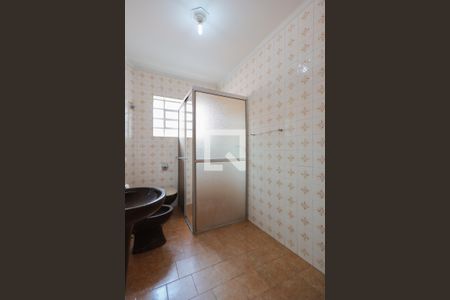 Casa para alugar com 192m², 3 quartos e 3 vagasBanheiro 1