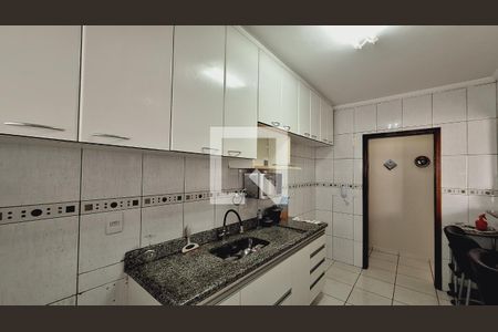 Apartamento para alugar com 75m², 2 quartos e 2 vagasCozinha
