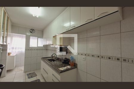 Apartamento para alugar com 75m², 2 quartos e 2 vagasCozinha