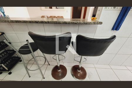 Apartamento para alugar com 75m², 2 quartos e 2 vagasDetalhe da cozinha