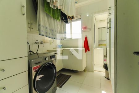 Apartamento à venda com 234m², 3 quartos e 4 vagas Apartamento à venda com 234m², 3 quartos e 4 vagasÁrea de Serviço