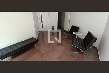 Apartamento à venda com 197m², 4 quartos e 3 vagas Apartamento à venda com 197m², 4 quartos e 3 vagasHall