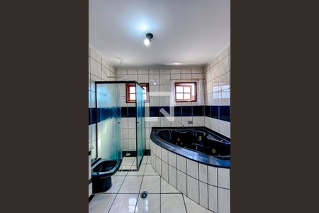 Casa à venda com 400m², 5 quartos e 5 vagasBanheiro da Suíte 1