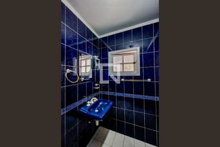 Casa à venda com 400m², 5 quartos e 5 vagasBanheiro da Suíte 3