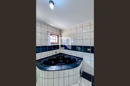 Casa à venda com 400m², 5 quartos e 5 vagasBanheiro da Suíte 1