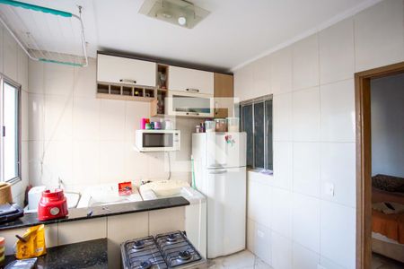 Casa à venda com 200m², 8 quartos e 2 vagas Casa à venda com 200m², 8 quartos e 2 vagasCozinha Casa 2