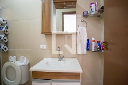 Casa à venda com 200m², 8 quartos e 2 vagas Casa à venda com 200m², 8 quartos e 2 vagasBanheiro Casa 2