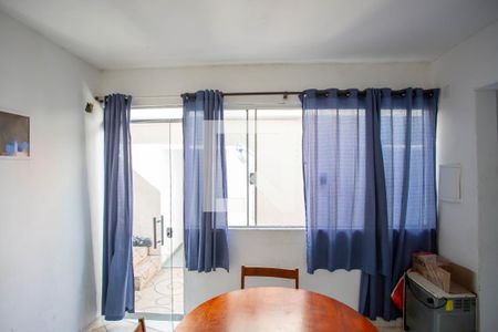 Casa à venda com 200m², 8 quartos e 2 vagas Casa à venda com 200m², 8 quartos e 2 vagasSala de Jantar Casa 2