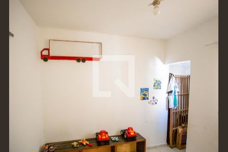 Casa à venda com 200m², 8 quartos e 2 vagas Casa à venda com 200m², 8 quartos e 2 vagasQuarto 2 Casa 2