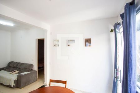 Casa à venda com 200m², 8 quartos e 2 vagas Casa à venda com 200m², 8 quartos e 2 vagasSala de Jantar Casa 2