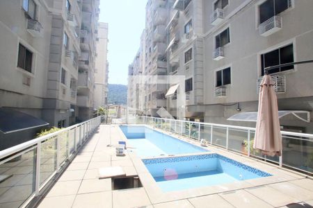 Apartamento à venda com 52m², 2 quartos e 1 vaga Apartamento à venda com 52m², 2 quartos e 1 vagaÁrea comum - Piscina