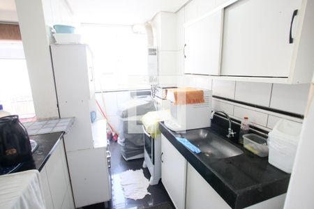 Apartamento à venda com 52m², 2 quartos e 1 vaga Apartamento à venda com 52m², 2 quartos e 1 vagaCozinha