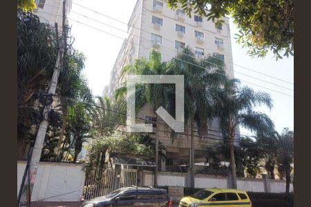 Apartamento à venda com 52m², 2 quartos e 1 vaga Apartamento à venda com 52m², 2 quartos e 1 vagaFachada