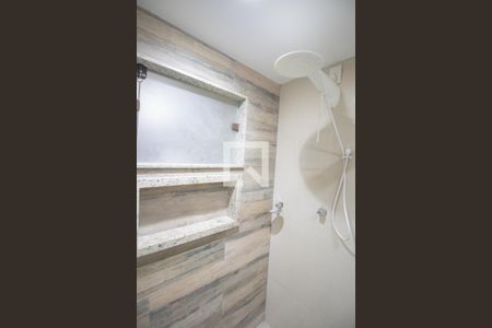 Casa para alugar com 130m², 2 quartos e 3 vagas Casa para alugar com 130m², 2 quartos e 3 vagasBanheiro da Suíte 1
