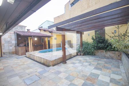 Casa para alugar com 130m², 2 quartos e 3 vagas Casa para alugar com 130m², 2 quartos e 3 vagasPiscina